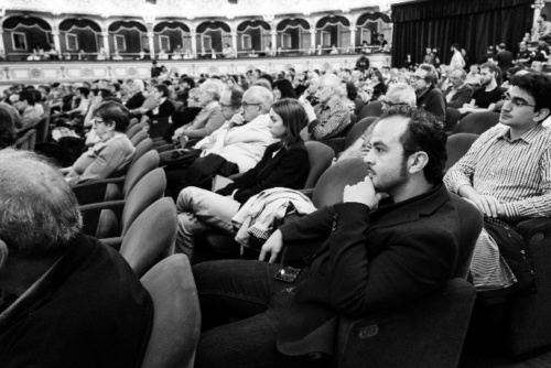 Antonio Parente e il pubblico del petruzzelli