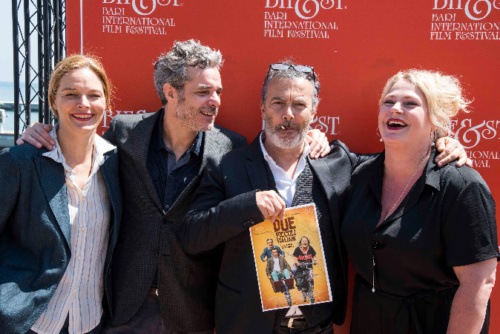 il Cast di Due Piccoli Italiani