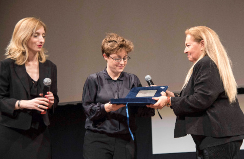 Laura Bispuri ritira il premio Melato per il cinema