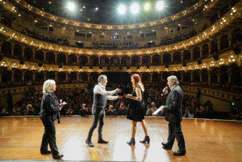 Sul palco del Petruzzelli