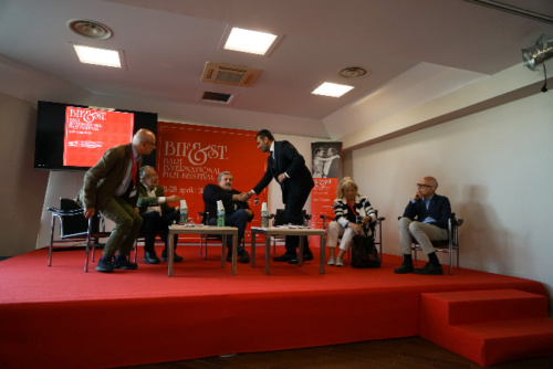 Conferenza stampa finale