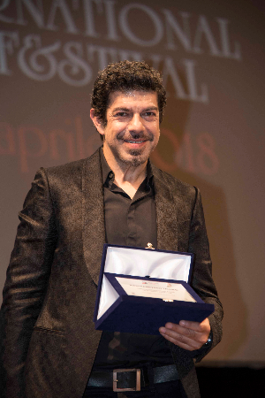 Pierfrancesco Favino
